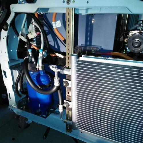 电动车空调 蓝罐式电动车空调生产厂家高效节能金隆